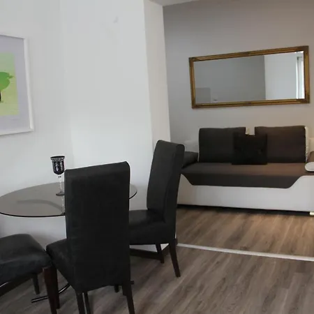 Town Center Apartmán *